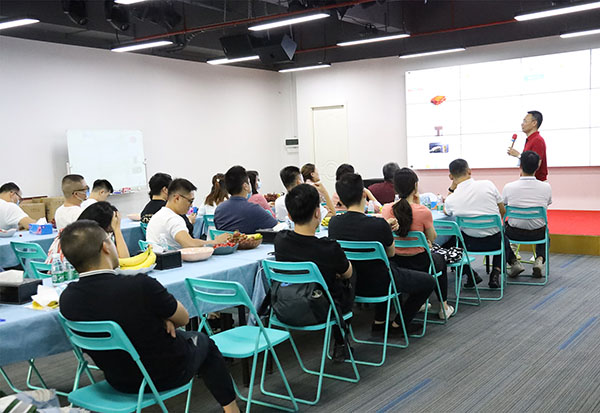 黃總分享明旺網絡推廣建設